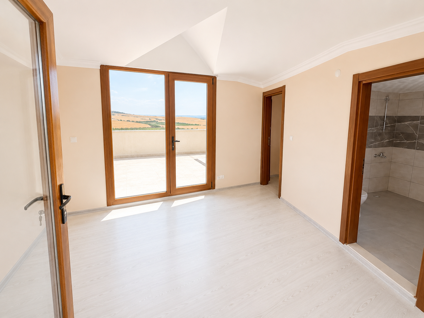 YSS DUBLEKS FERAH TERASLI 5+1 DAİRE
